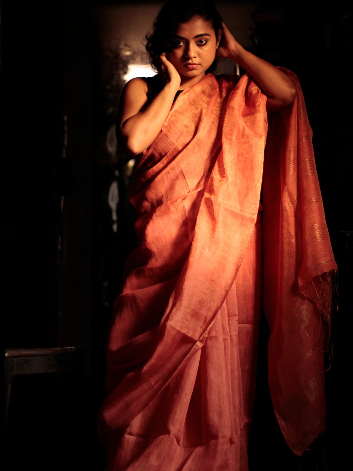 Junk Lea Metallic Rust Peach Tissue Linen Saree