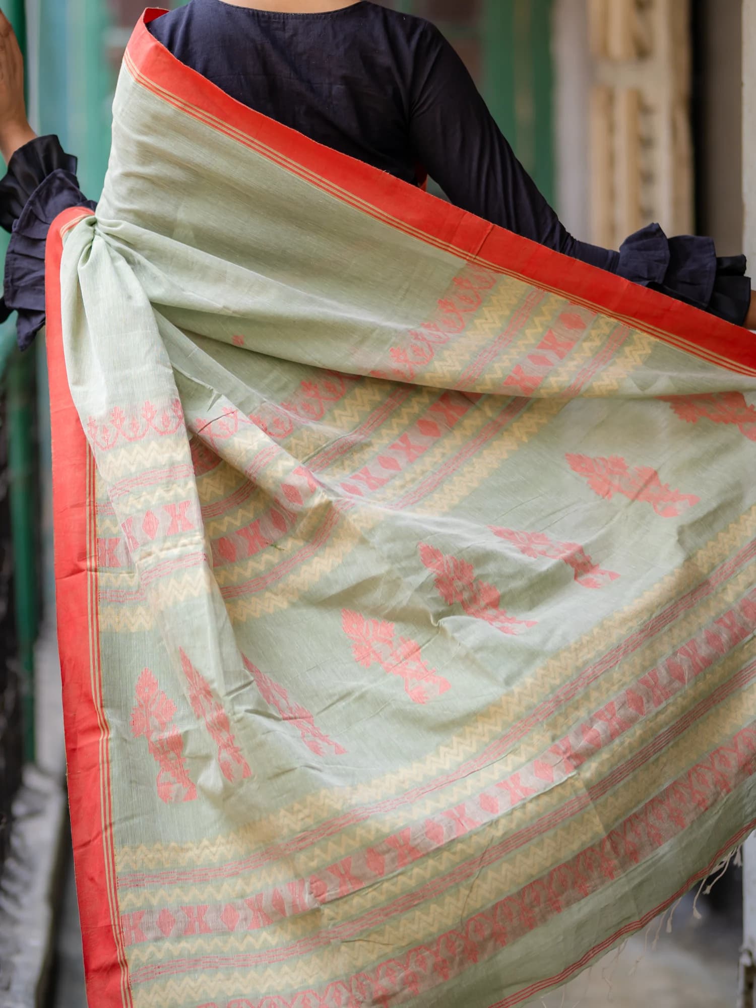 Sage Green Matha Tangail Saree thumbnail 3
