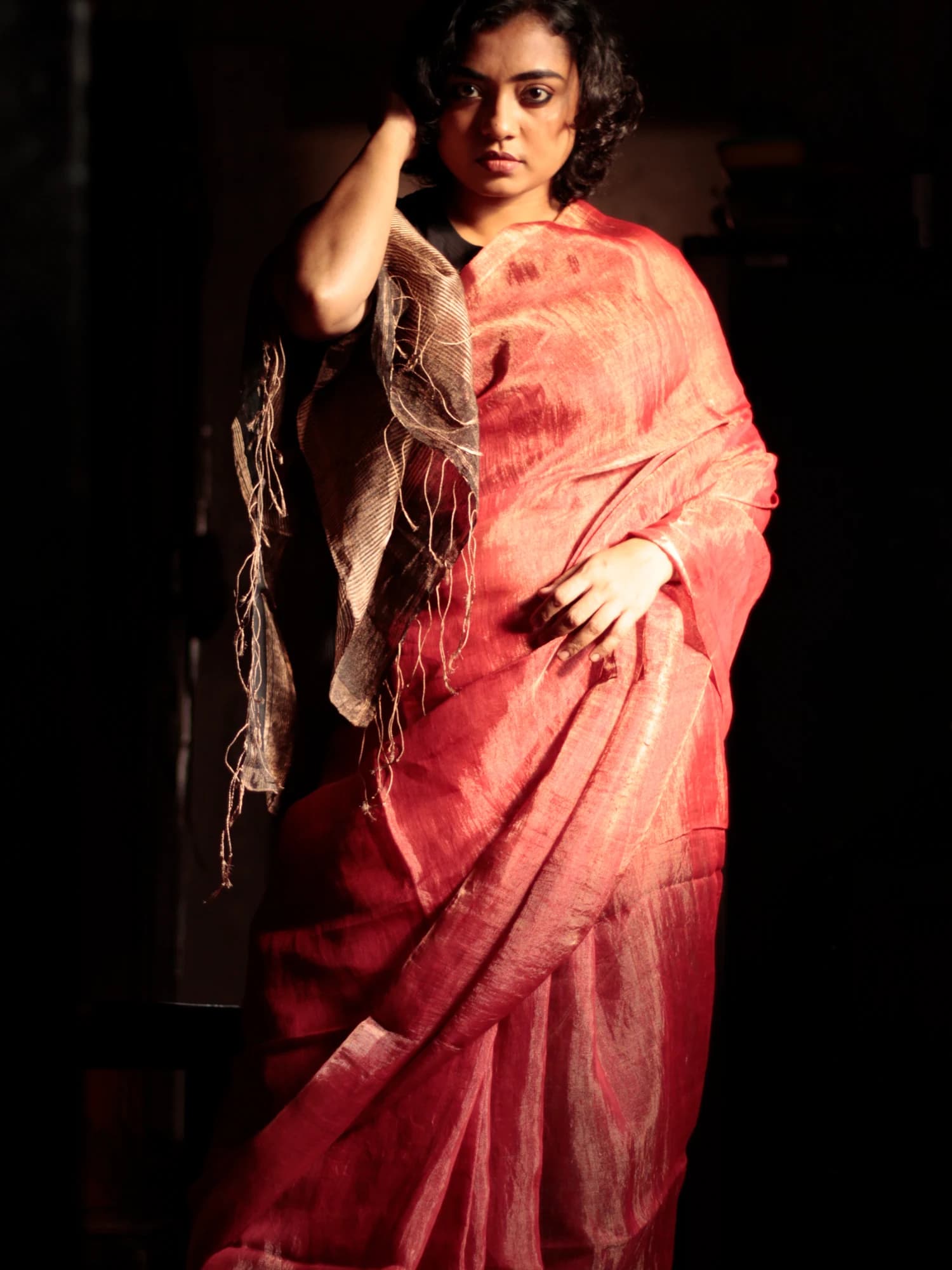 Junk Lea Metallic Rust Red Brown Tissue Linen Saree thumbnail 3